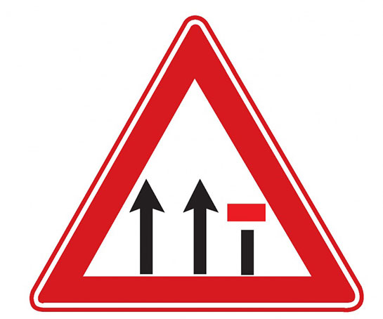 Otoyol Şerit Kapatma Levhası İşareti