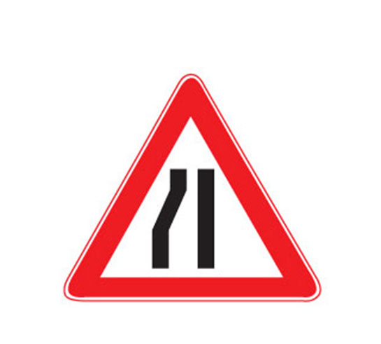 Soldan Daralan Kaplama Levhası İşareti